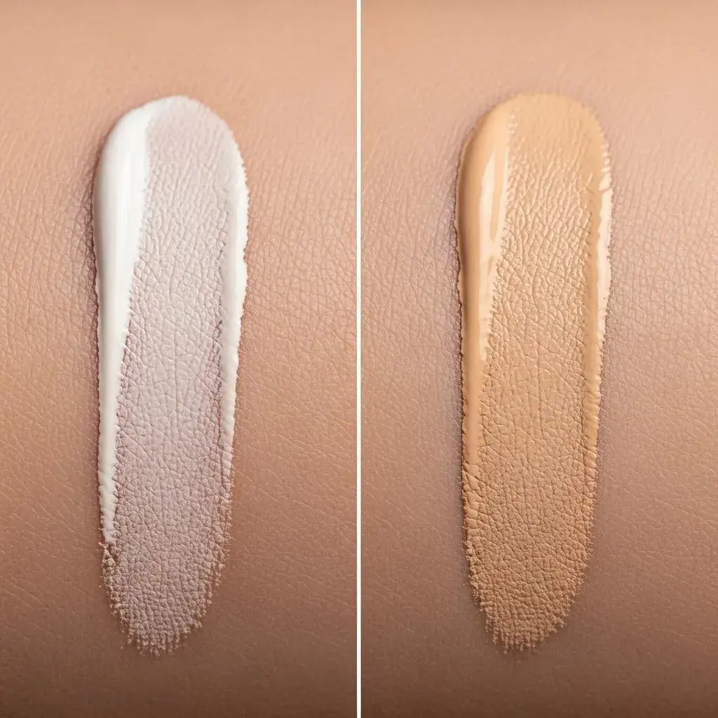 Self-adjusting foundation color transformation process on mature skin